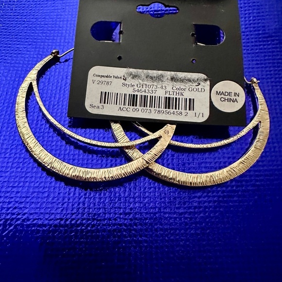 Guess Gold Crystal Embellished Earrings - Picture 4 of 6